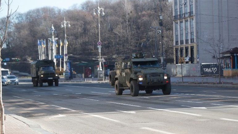 Σχεδόν 2.000 οχήματα με κατοίκους έφυγαν από τη Μαριούπολη μέσω ανθρωπιστικού διαδρόμου