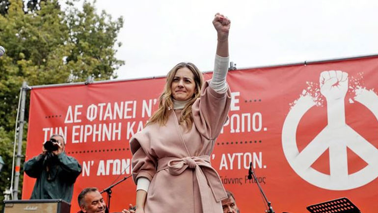 Νατάσσα Μποφίλιου: Θύελλα αντιδράσεων με τη συμμετοχή της στην αντιπολεμική συναυλία για την Ουκρανία
