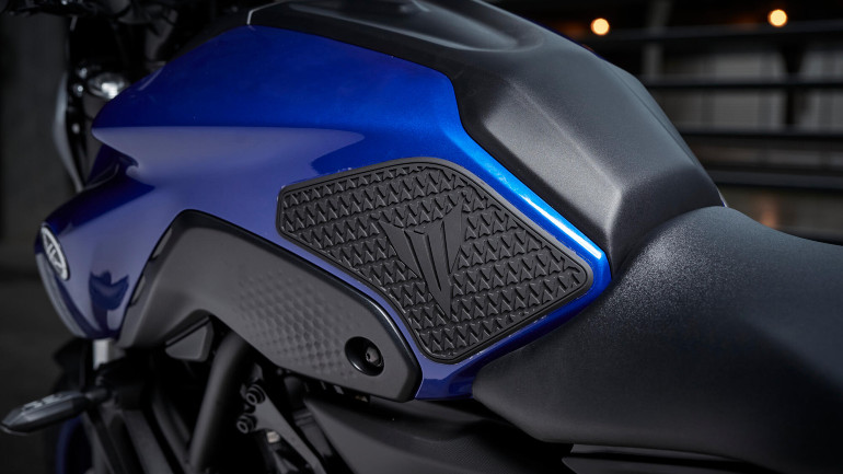 Εκτός από ρουχισμό μπορείς να βρεις και αξεσουάρ για την αγαπημένη σου μοτοσικλέτα.