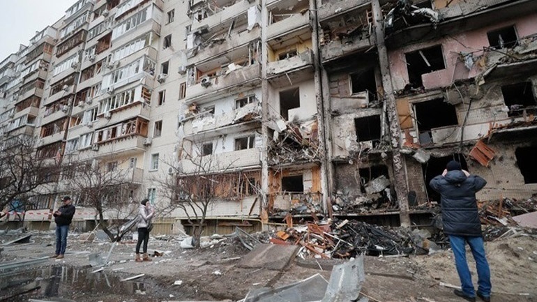 Ο ουκρανικός στρατός αναφέρει σφοδρούς βομβαρδισμούς στο Χάρκοβο – Ένα σχολείο καταστράφηκε