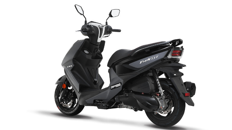 Δύο ρυθμιζόμενα αμορτισέρ πίσω.