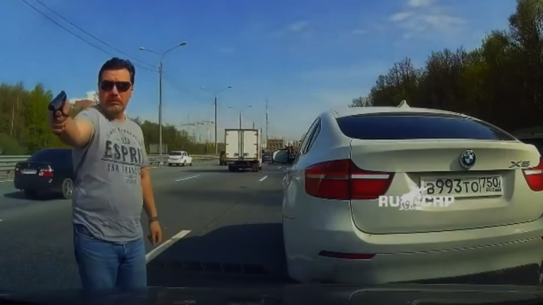 Ρωσία: Του αρνήθηκε σφήνα από τη ΛΕΑ και εκείνος τράβηξε πιστόλι