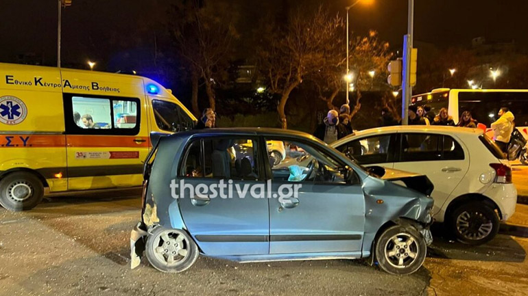 Θεσσαλονίκη: Πέντε τραυματίες σε τροχαίο με αστικό λεωφορείο