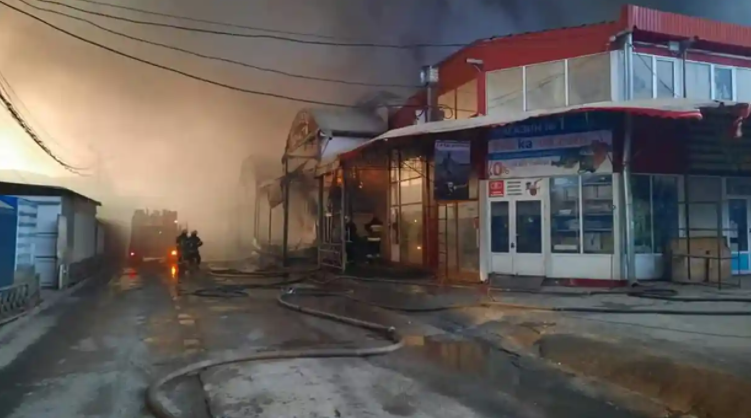 Πυρκαγιά στο μεγαλύτερο εμπορικό κέντρο στο Χάρκοβο.