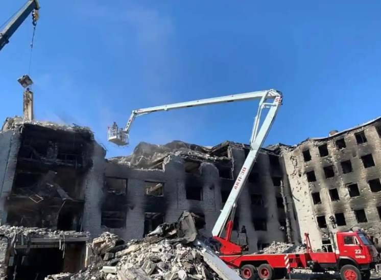 Πυρκαγιά στο μεγαλύτερο εμπορικό κέντρο στο Χάρκοβο.