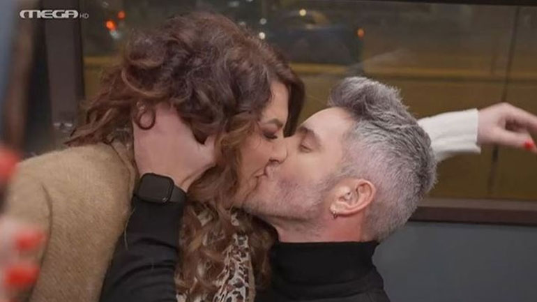 Κατερίνα Ζαρίφη: Το φιλί που αντάλλαξε με τον Θεοχάρη Ιωαννίδη on camera