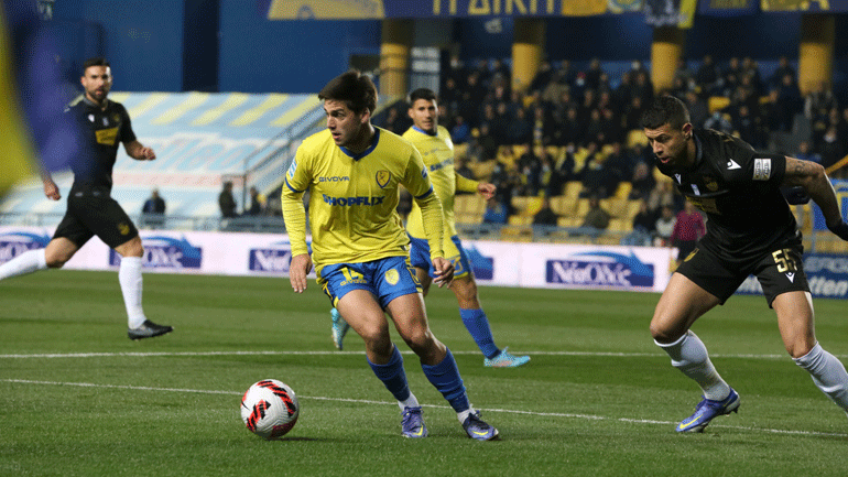 «Ζωντανή» η Λαμία, 2-1 τον Παναιτωλικό