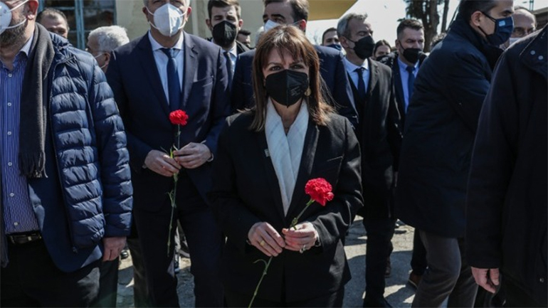 Σακελλαροπούλου από τη Θεσσαλονίκη: «Η ιστορική γνώση του Ολοκαυτώματος εφόδιο απέναντι σε μια νέα επέλαση του κακού»