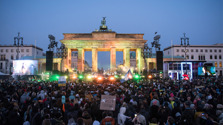 Γερμανία: Μεγάλη συναυλία αλληλεγγύης για τον πόλεμο στην Ουκρανία