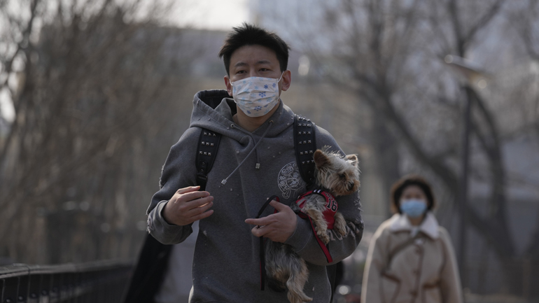 Κίνα: Σε lockdown πόλη 9 εκατ. κατοίκων – Έντονες αντιδράσεις για τα αυστηρά μέτρα που επιβάλλονται λόγω Covid-19