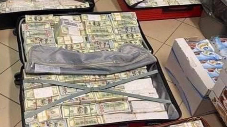 Σύζυγος Ουκρανού βουλευτή πιάστηκε στα σύνορα με 30 εκατ. δολάρια σε μετρητά