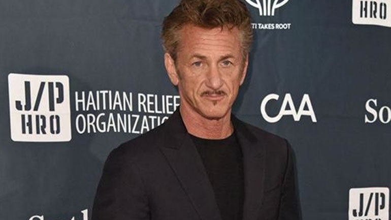 Σον Πεν: Το φιλανθρωπικό του ίδρυμα θα βοηθήσει την Κρακοβία να φιλοξενήσει Ουκρανούς πρόσφυγες