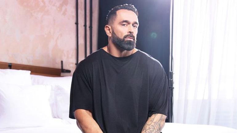 Ατύχημα για τον Bo – Οι φωτογραφίες μέσα από το νοσοκομείο