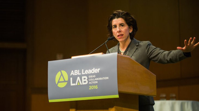 Οι ΗΠΑ απειλούν τις κινεζικές εταιρείες αν παραβιάσουν το “εμπάργκο” στη Ρωσία