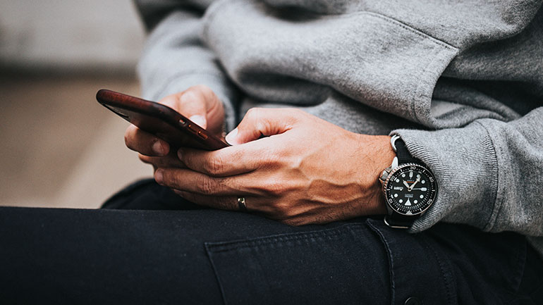 COSMOTE: Δωρεάν απεριόριστα data και για το τριήμερο της 25ης Μαρτίου