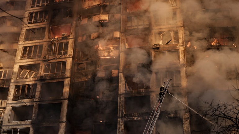 Μαριούπολη: Πάνω από 100.000 άνθρωποι είναι εγκλωβισμένοι στην πόλη-φάντασμα