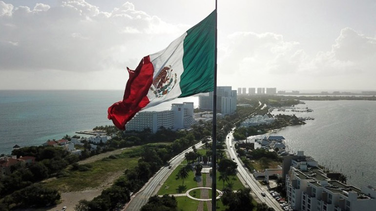 Μεξικό: Πανικός στο Κανκούν από έκρηξη στο αεροδρόμιο