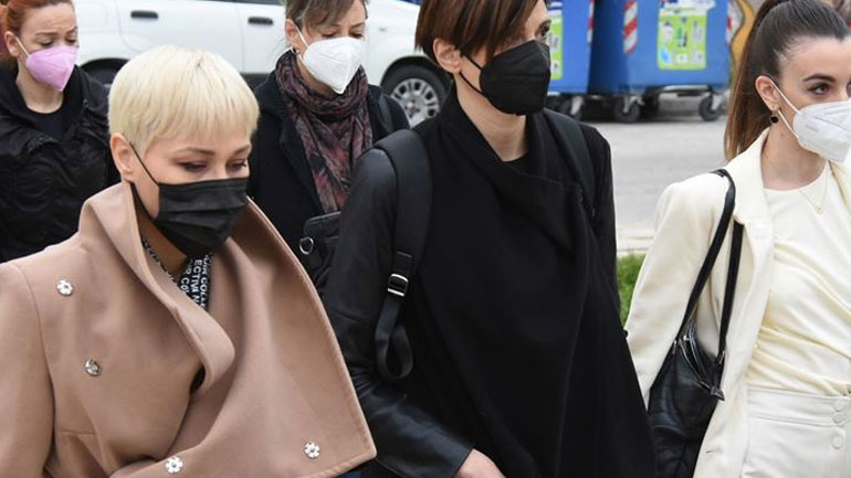 Δίκη Πέτρου Φιλιππίδη: Λύγισε η Πηνελόπη Αναστασοπούλου όταν αντίκρισε τον ηθοποιό στο δικαστήριο