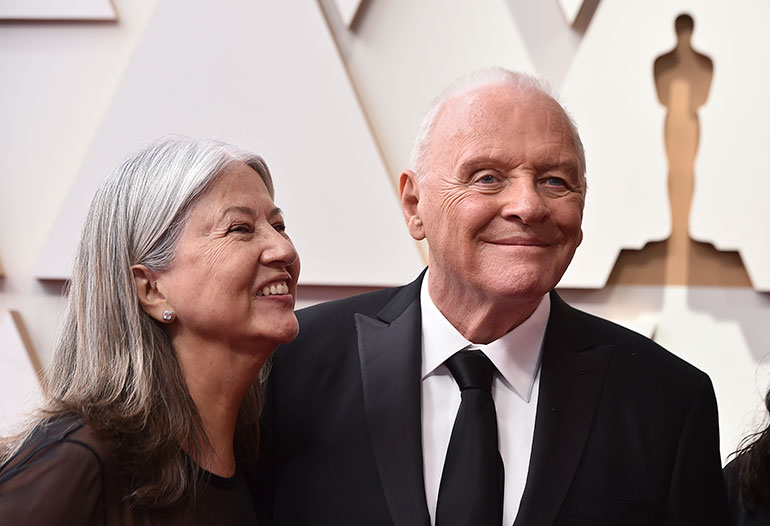 Η ηθοποιός και παραγωγός Στέλα Αρογιάβε και ο Άντονι Χόπκινς