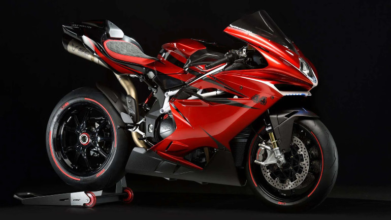 Σπάνια και πολύ εκλεπτυσμένη η MV Agusta του Lewis Hamilton.