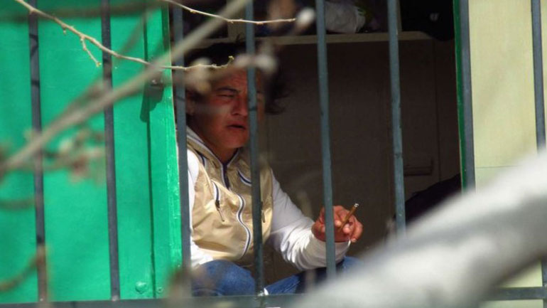 Αγιά: Κάηκε το σπίτι της και βρήκε καταφύγιο σε περίπτερο