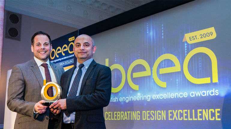 Το ZipCharge Go, ο πρωτοποριακός φορητός φορτιστής ηλεκτρικών οχημάτων, κέρδισε το British Engineering Excellence Award