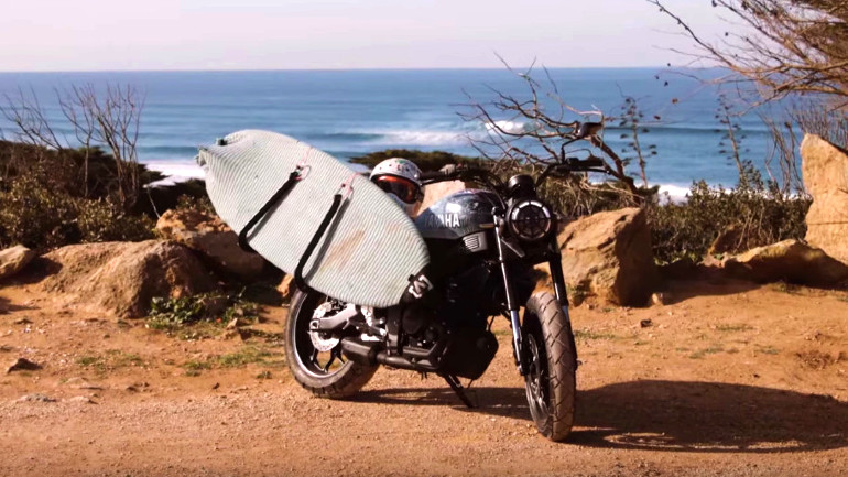 Τα επιπλέον εξαρτήματα για τη βάση του σερφ προήλθαν από ένα καρότσι super market!