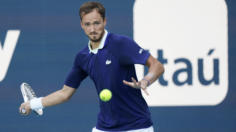 Miami Open: Μια νίκη από το Νο1 ο Μεντβέντεφ