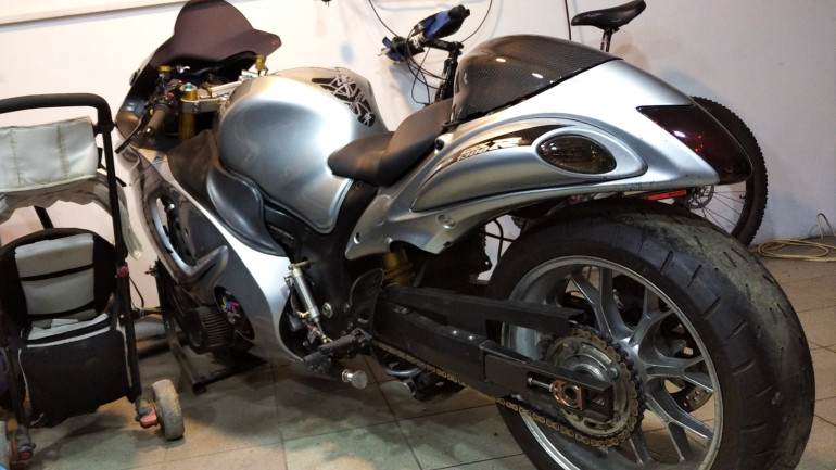 Η Hayabusa είναι πλέον παρατημένη σε μια γωνιά... περασμένα μεγαλεία!