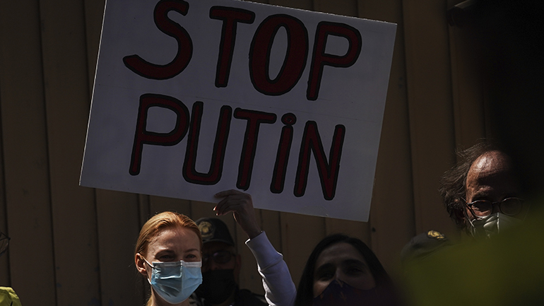 Οι εκφοβισμοί σε βάρος αντιπολιτευόμενων πολλαπλασιάζονται στη Ρωσία