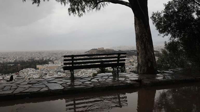Τοπικές βροχές και σποραδικές καταιγίδες αναμένονται κυρίως στα δυτικά και βόρεια Τοπικές βροχές και σποραδικές καταιγίδες αναμένονται κυρίως στα δυτικά και βόρεια