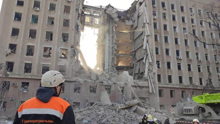 Ουκρανία: Οι ρωσικές δυνάμεις σκότωσαν 148 παιδιά, εκτόξευσαν 1.370 πυραύλους και κατέστρεψαν 15 αεροδρόμια