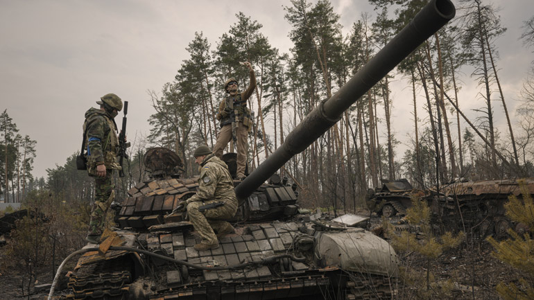 Η Ουάσινγκτον θα συνεργαστεί με συμμάχους για τη μεταφορά αρμάτων μάχης σοβιετικής κατασκευής στην Ουκρανία