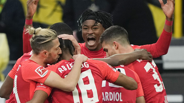 Γερμανία: Η Λειψία συνέτριψε 4-1 την Ντόρτμουντ και έκανε «δώρο» στην Μπάγερν τον τίτλο