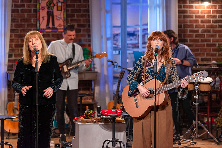 Έλλη Πασπαλά, Μαρία Παπαγεωργίου