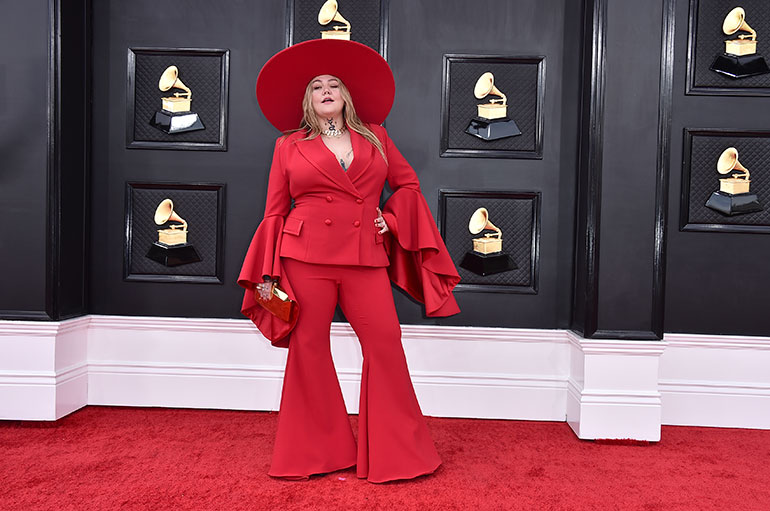 Η τραγουδοιός Ελ Κίνγκ