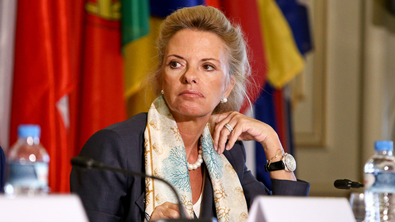 Ελ. Βόζεμπεργκ: Άμεση ενίσχυση της προστασίας των ουκρανών νεαρών προσφύγων