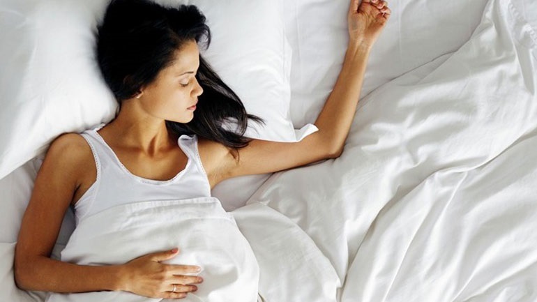 Μελατονίνη: Πρέπει να την πάρω για να με βοηθήσει να κοιμηθώ;