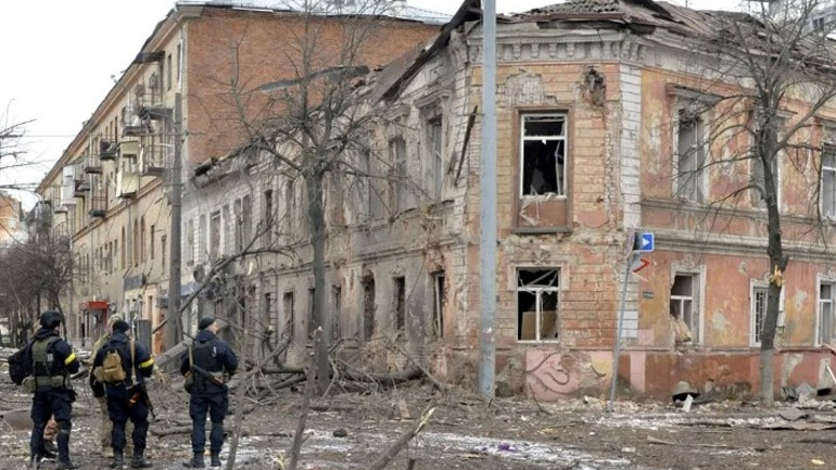 Το Κίεβο αναμένει κορύφωση της ρωσικής επίθεσης στο Χάρκοβο
