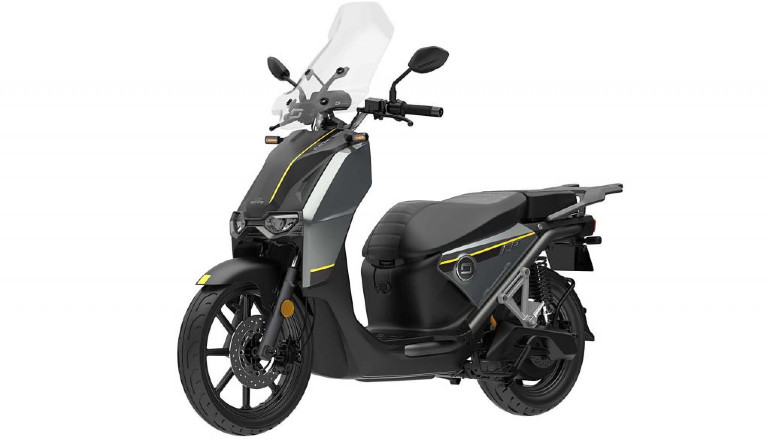 Το κορυφαίο scooter στην γκάμα της Super Soco είναι το CPX.
