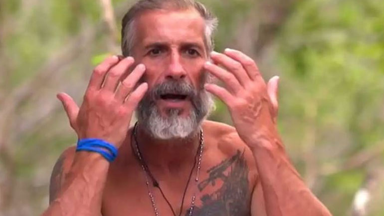 Survivor – Έξαλλος ο Τάκης Καραγκούνιας με τον Εμμανουήλ: «Είναι απάνθρωπος»