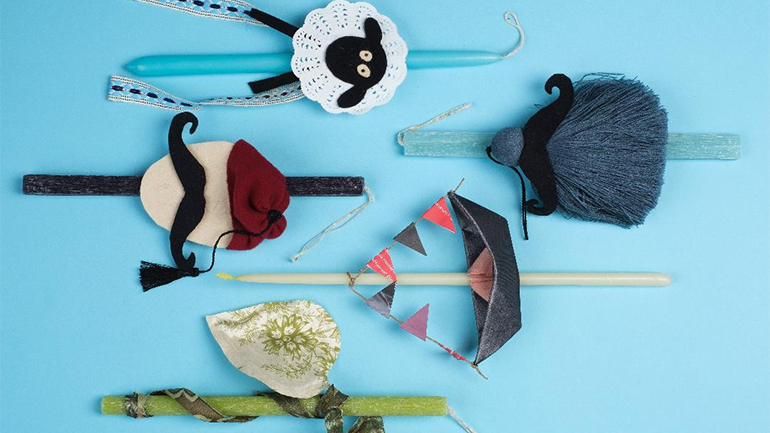 Χειροποίητες λαμπάδες από το βεστιάριο του Εθνικού θεάτρου