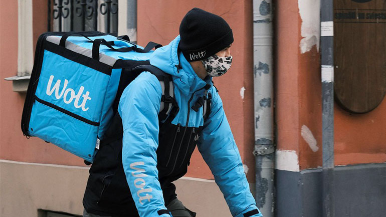 Αποζημίωση στους διανομείς για την απόσταση pickup προσφέρει για πρώτη φορά στην Ελλάδα η Wolt