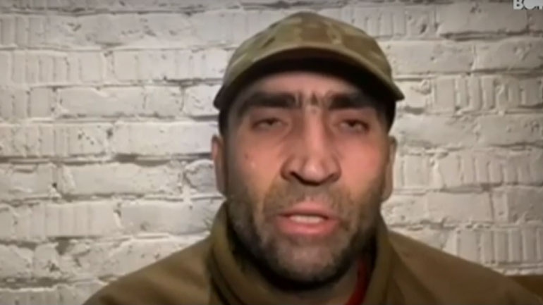 Πολιτική αναταραχή για την εμφάνιση ελληνόφωνου μαχητή του ακροδεξιού-νεοαναζιστικού Τάγματος Αζόφ στο πλευρό του Ζελένσκι Πολιτική αναταραχή για την εμφάνιση ελληνόφωνου μαχητή του ακροδεξιού-νεοαναζιστικού Τάγματος Αζόφ στο πλευρό του Ζελένσκι