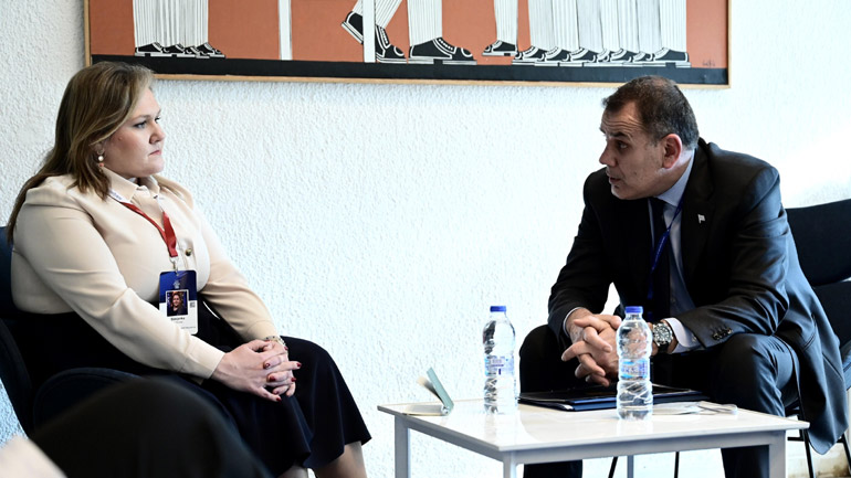 Συνάντηση Παναγιωτόπουλου με την υπουργό Άμυνας της Βόρειας Μακεδονίας