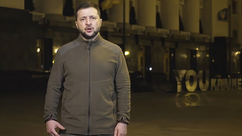 Ζελένσκι: Να επιβληθούν σκληρότερες κυρώσεις στη Ρωσία και να σταλούν περισσότερα όπλα στον ουκρανικό στρατό