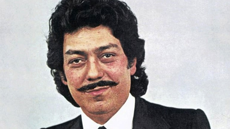 Σαν σήμερα γεννήθηκε ο τραγουδιστής που αμφισβήτησε την πρωτοκαθεδρία του Καζαντζίδη