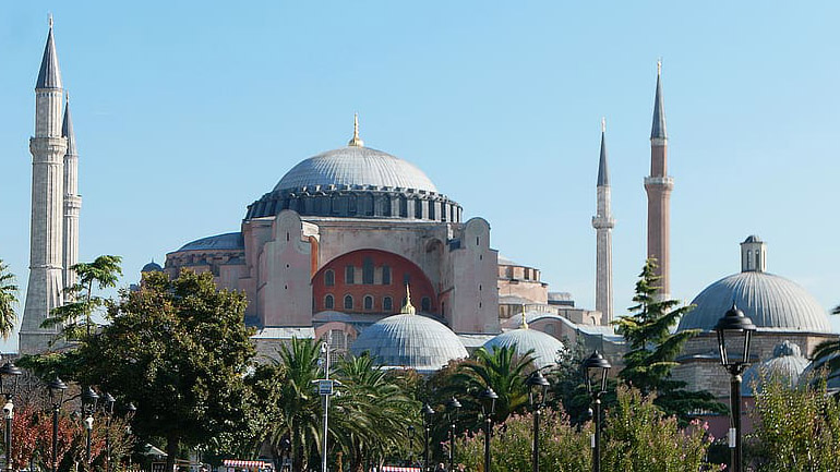 Τουρκία: Οι υπουργοί Άμυνας της Βρετανίας, της Ιταλίας και της Τουρκίας συναντώνται για την Ουκρανία