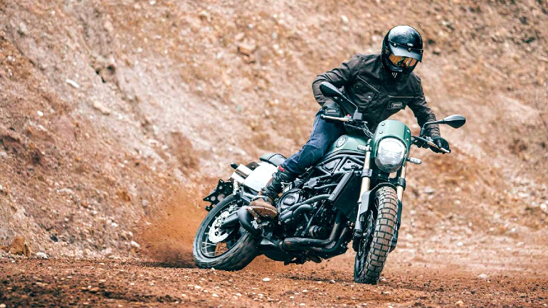 Ευκαιρία να κάνεις δικό σου το εντυπωσιακό Benelli Leoncino 800 Trail.