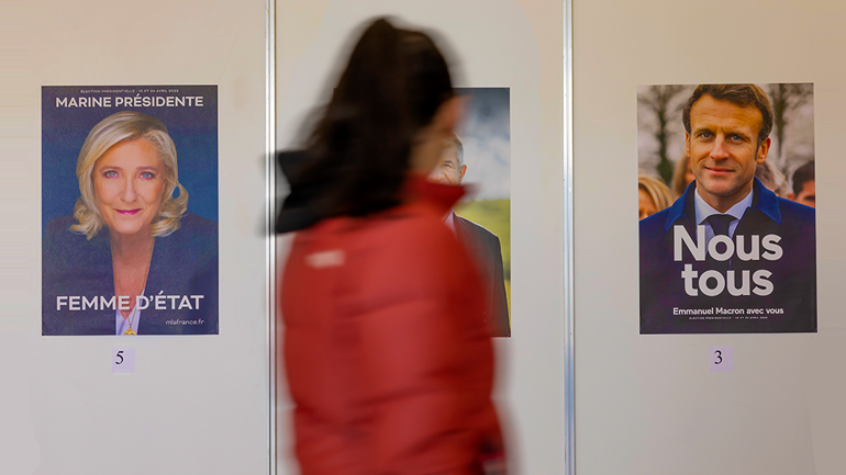 Διχασμένη η γαλλική κοινωνία